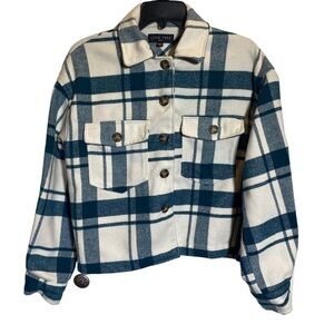 Love Tree Women's size Small oversized shacket cropped teal green white plaid